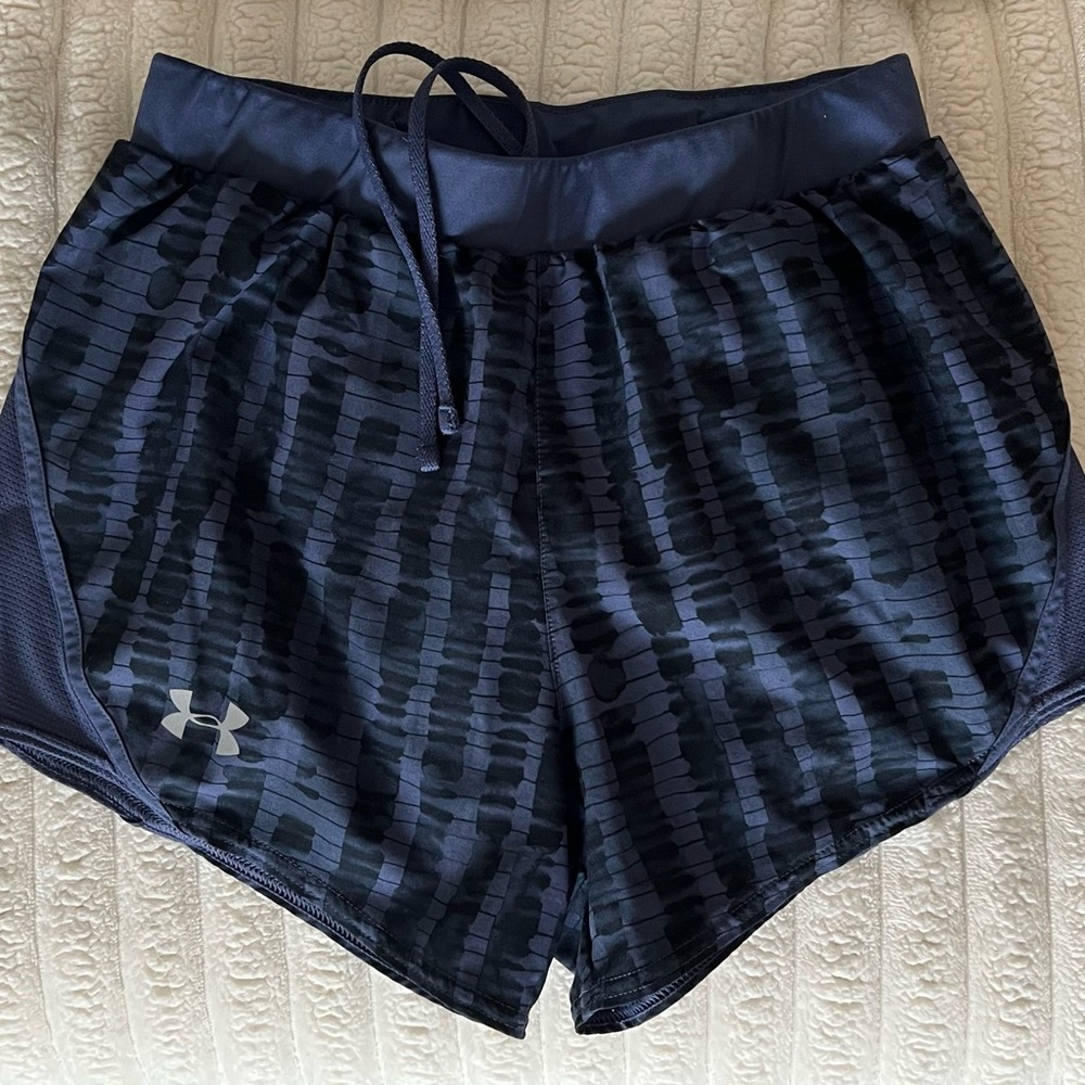 Under Armour Heatgear Shorts Women’s Navy Tie Dye Size X Small